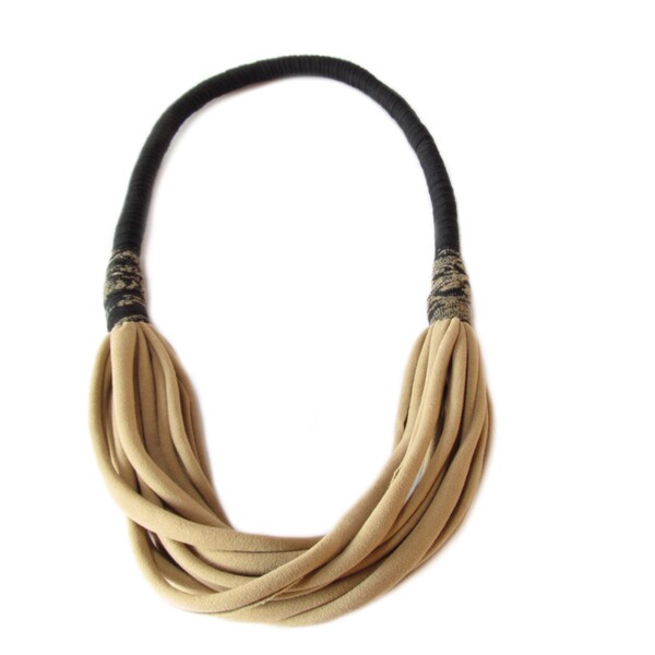 Collana di Stoffa Nera e Cammello, Collana di Stoffa Multifili, Collana Fettuccia, Stile Urban, Gioiello di Stoffa, Regalo Compleanno