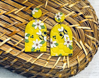 Honey Bee Polymer Clay Earrings- Honeycomb Textured- Hand Sculpted Bee and Floral Clay Earrings- Dangle Earrings- Save The Bees