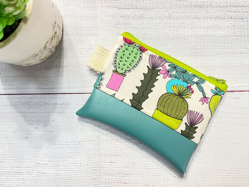 Small Keychain Zipper Pouch- Small Purse- Small Zipper Pouch- Bright, Colorful Pouch- Keyring Storage Pouch- Fabric Pouch- Keychain Wallet Succulents/Cactus