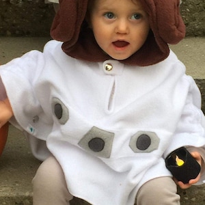 PRE-ORDER - Princess Leia - Star Wars - Fleece Poncho & Car Seat Poncho (All in one) - Baby, Toddler and Kids