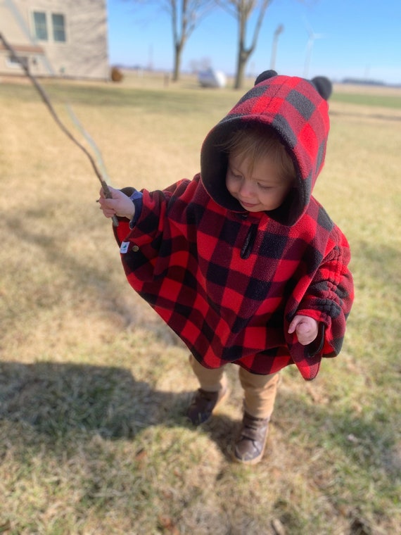 Poncho polaire bébé à capuche 