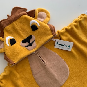 先行予約 - ライオン - フリースポンチョ＆カーシートポンチョ（オールインワン） - ベビー、幼児、キッズ