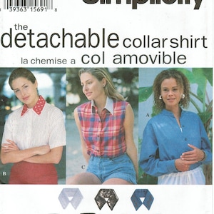 Può includere: Modello Simplicity per una camicia con colletto staccabile. L'immagine mostra tre stili di camicia con diverse opzioni di colletto. Il modello include le taglie BB, L e XL. Il testo "the detachable collar shirt" è visibile.