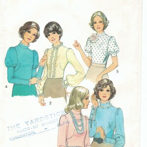 Blouses années 70 à col montant | Bishop ou Juliet ou manches courtes bouffantes | Fléchettes incurvées | Style 3934 Taille 12 Tour de poitrine 34