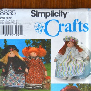 Simplicity Crafts Sewing Pattern 8835 26 Inch Doll and Clothes