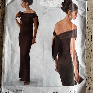 Vogue Patterns V2773 Oscar De La Renta Evening Dress Sewing Pattern Size 12-14-16 Formal/Bridal