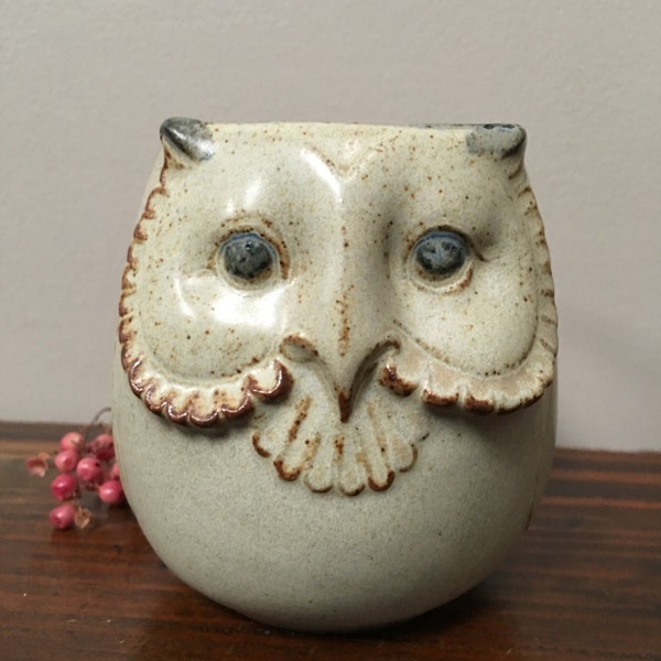 Owl Lovers Gorgeous 3-D  Vintage 3 Dimensional Owl Coffee Mug Made in Japan - Vintage Ceramic Stoneware Owl Mug Made in Japan