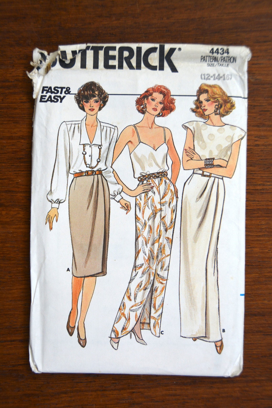 Butterick 4790 FF - Patrón De Vestido Cruzado Para Mujer (Tallas 42-48) - Fácil De Coser, Incluye Instrucciones En Inglés Y Alemán
