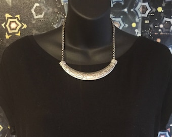 Silver Bib Crescent