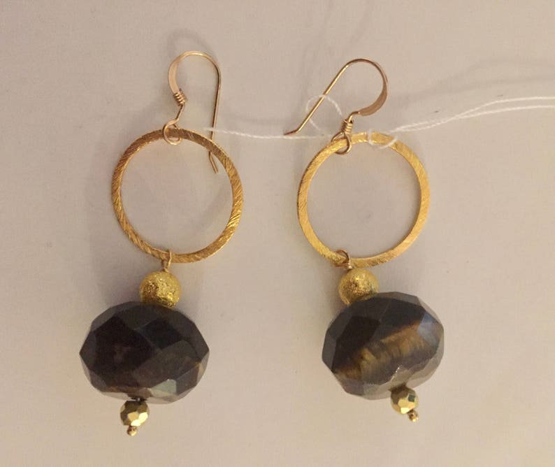 Faceted Tigers Eye on Gold Circles image 3