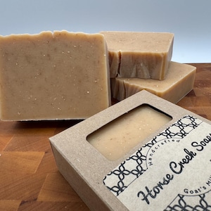 Jabón de leche de cabra con avena y miel