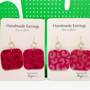 Fucshia leopard stencil clay earrings | copper - pink
