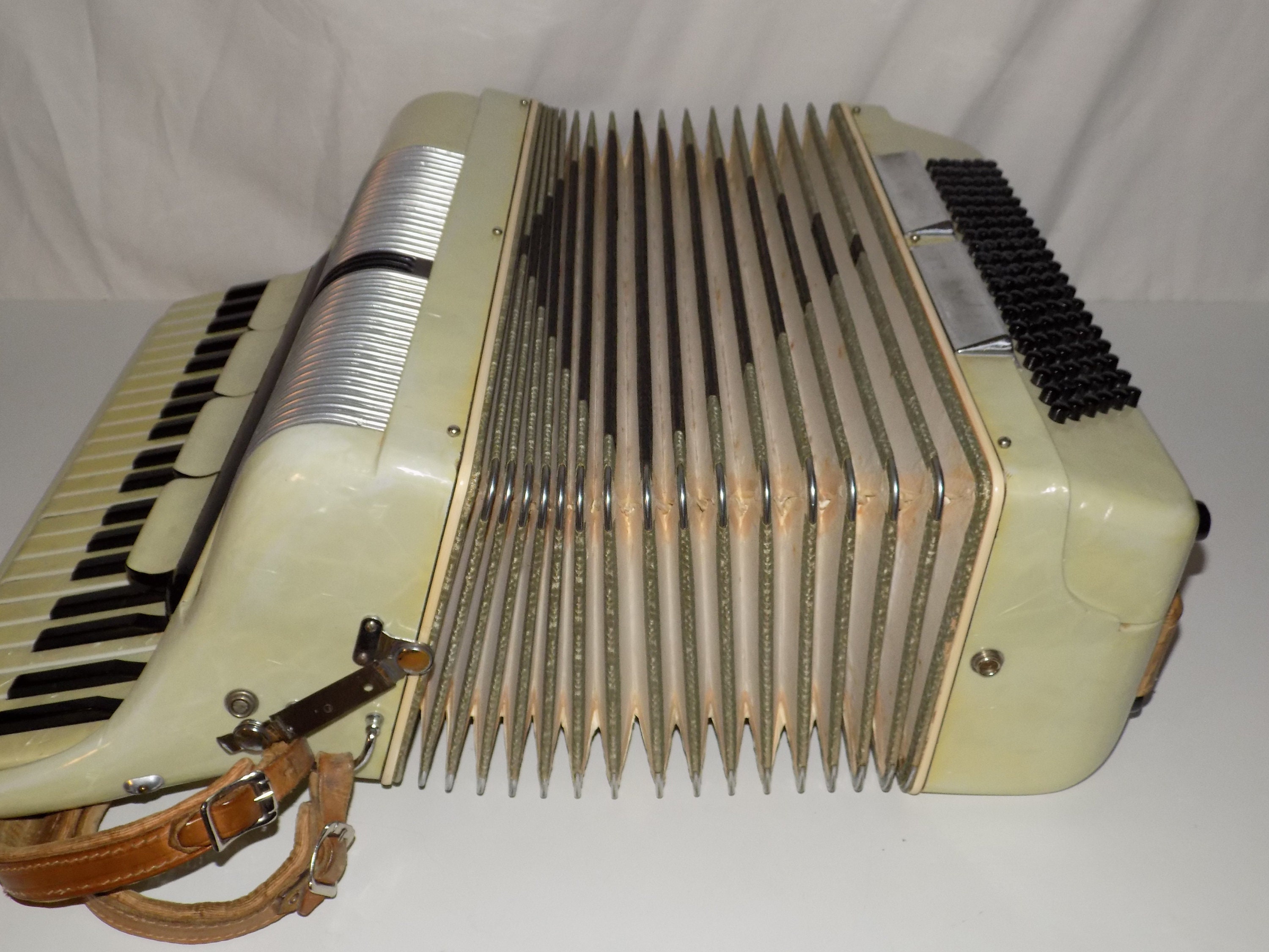 Stradivari accordion sale