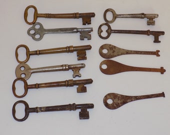 Collection of Vintage Antique Skeleton Keys Key Ring