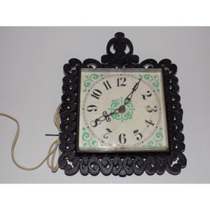 Vintage Spartus Wall Clock Retro Kitchen