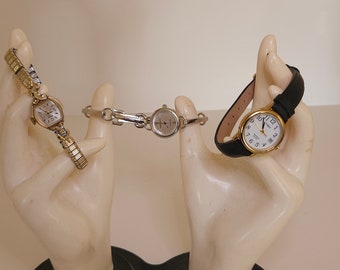 Vintage Timex Silver Dainty Womans Womens Octagonal Geometric Stretch Watch Vintage Timex Silver Dainty Womans Womens Classic Octagonal  main image 4