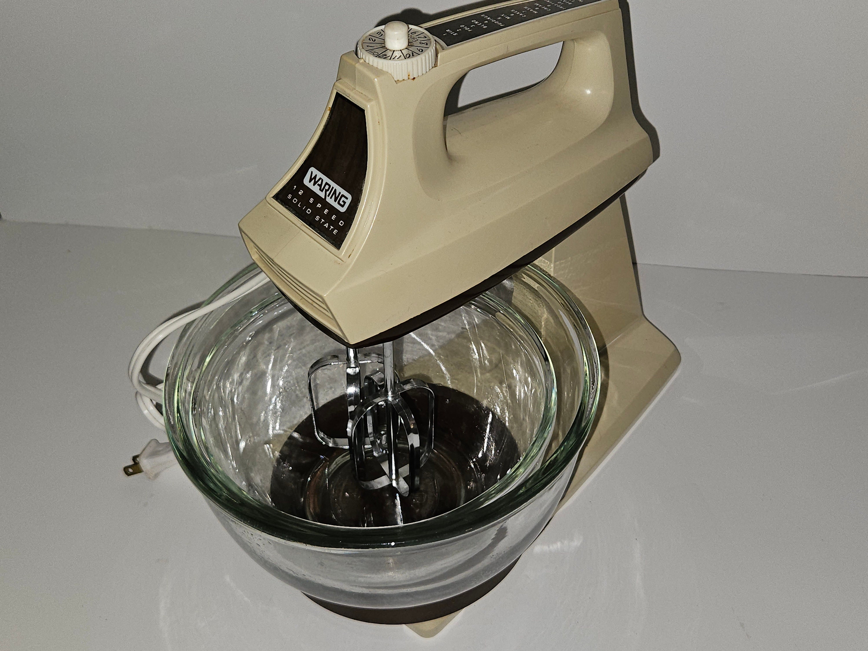 Vintage Waring Hand Mixer/Drink Mixer W/Stand Recipe Bk/Manual Beaters  Agitator