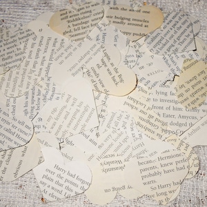 150 coeurs de confettis romantiques HARRY POTTER, page de livre, décoration de mariage et de la Saint-Valentin - Jeu de décoration de fête unique, décoration de table, journal + album de coupures