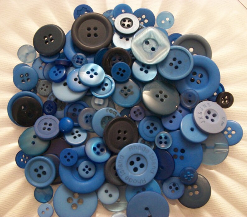 50 Blue Buttons Wholesale Mixed Bulk Buttons Sewing Etsy
