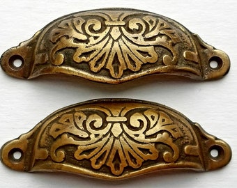 2 x antique style solid brass ornate cabinet apothecary drawer bin pull cup handles 4-1/8"wide (3-1/2" centers) #A1