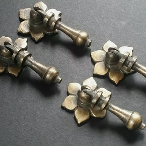 4 Antique Style Solid Brass Tear Drop Pendant Handles Pulls Knobs w. screws 2 1/2" long with 1 3/8" dia. Floral Backplate #H4