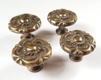 4 x Antique Vintage Style French Provincial Brass Floral Knobs Pulls Handles 1" diameter.  #K19