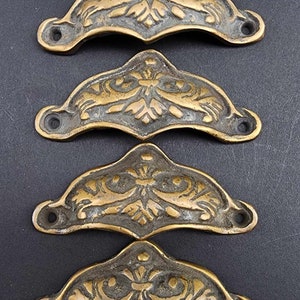 4 x Brass Antique Style Victorian Swag Apothecary Cabinet Drawer Handles Pull with 3" cntrs #A10