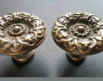 2 x Antique Style Solid Brass  Decorative ROUND KNOBS Ornate FLORAL Classic design 1-1/4" dia. #K25