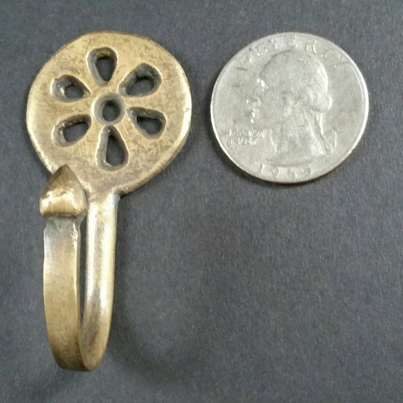 2 Sm.Sea Turtle Coat Hat Towel Hooks Solid Brass Antique Vtg style 2-1//2/"l #C19