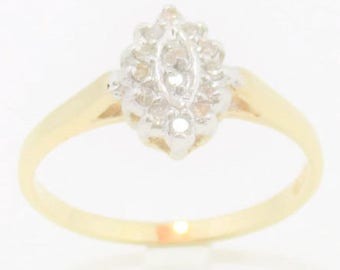 Petite Marquise diamants véritables Cluster bague en or.