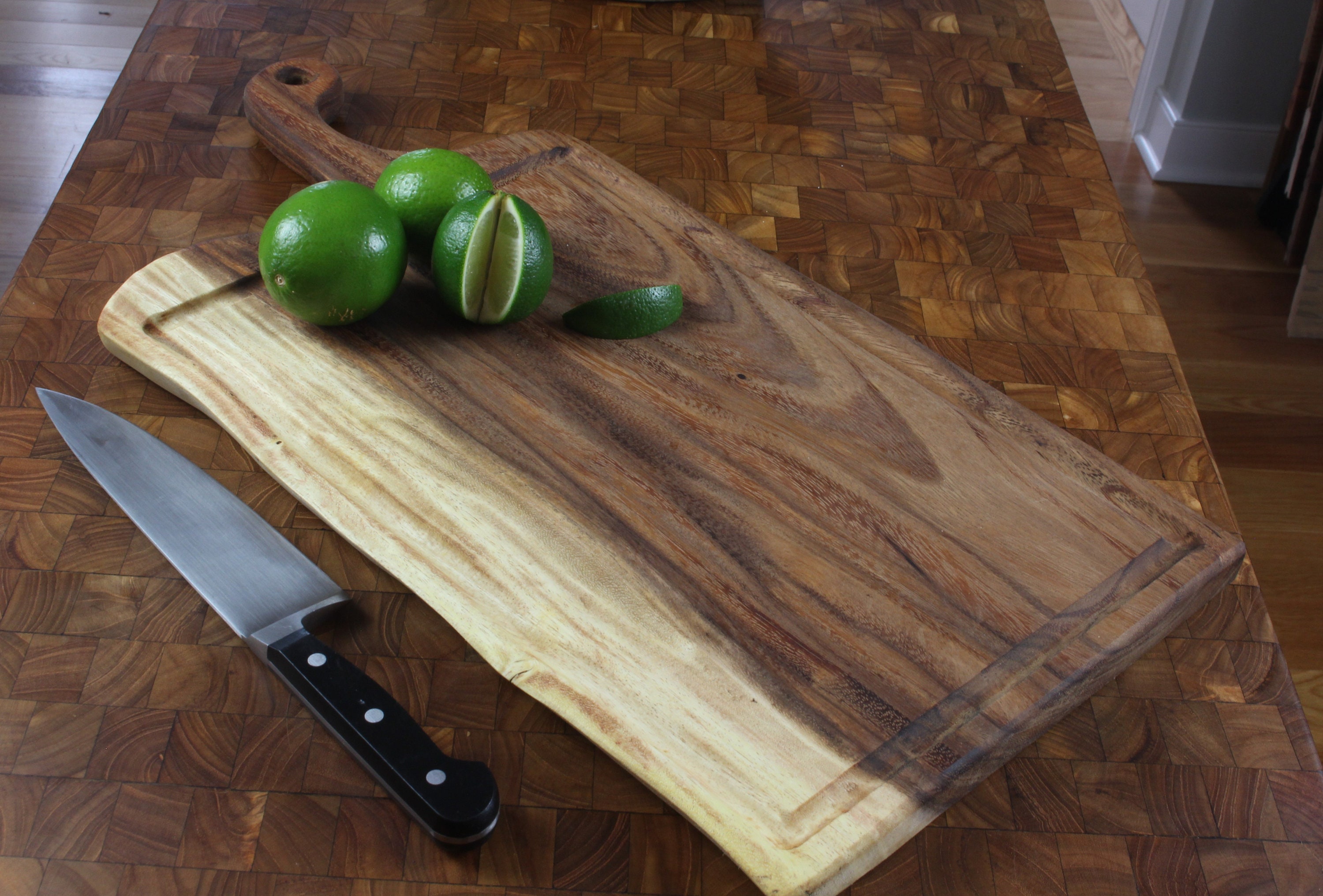 Live Edge Cutting Board w/ Juice Groove - Extra Large - Charcuterie B…