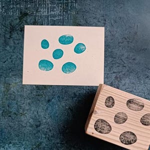 Stempel z wzorem koła do stemplowania papieru, stempel z kołami do tkanin, płytka z fakturą do szkła, drewna i płótna, materiały do mieszanych technik,