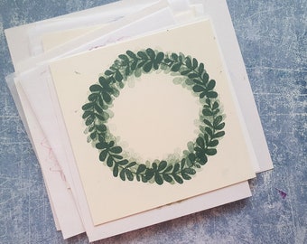 Printed ephemera pack no 14 - set of 30, wreath prints, vintage style paper, snail mail insert, botanical sheet, scrapbooking design,