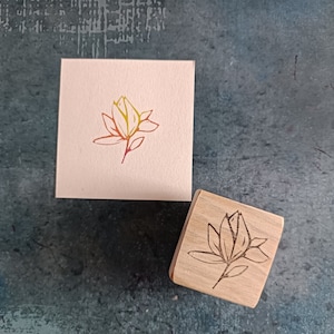 Timbro in gomma magnolia, effimera fiore da giardino, timbro fatto a mano per la creazione di cartoline, abbellimento floreale inferiore, arredamento vegetale orientale per cerimonia,