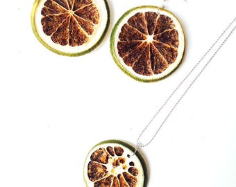 Parure CITRON VERT tranches de citron vert séchées naturelles crochets  et chaîne argentés par All Things Natural
