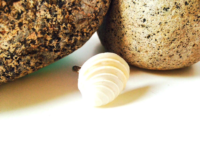 Ring WAVES White Shell With Natural Relief Silver Colored - Etsy