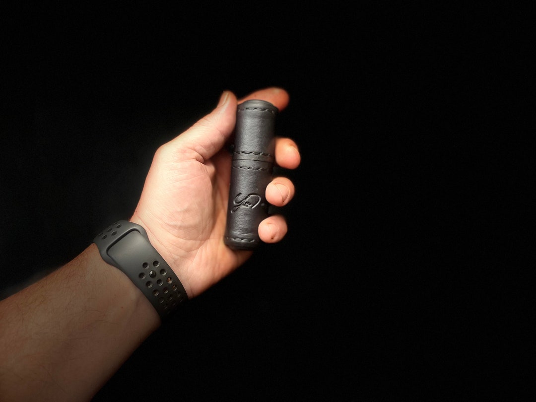 Tubular leather cigarette case, men&#39;s tobacco holder for 7 cigarettes, luxury smoking accessory, unique smokers gift