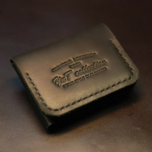 Cartera pequeña grabada para hombre, tarjetero delgado de cuero, bolsa de viaje negra personalizada, bolso plegable