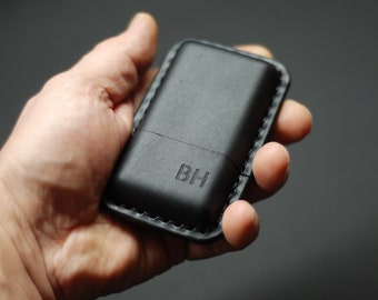 Pitillera de piel para 5 cigarrillos. Pitillera de piel para 10 cigarrillos.