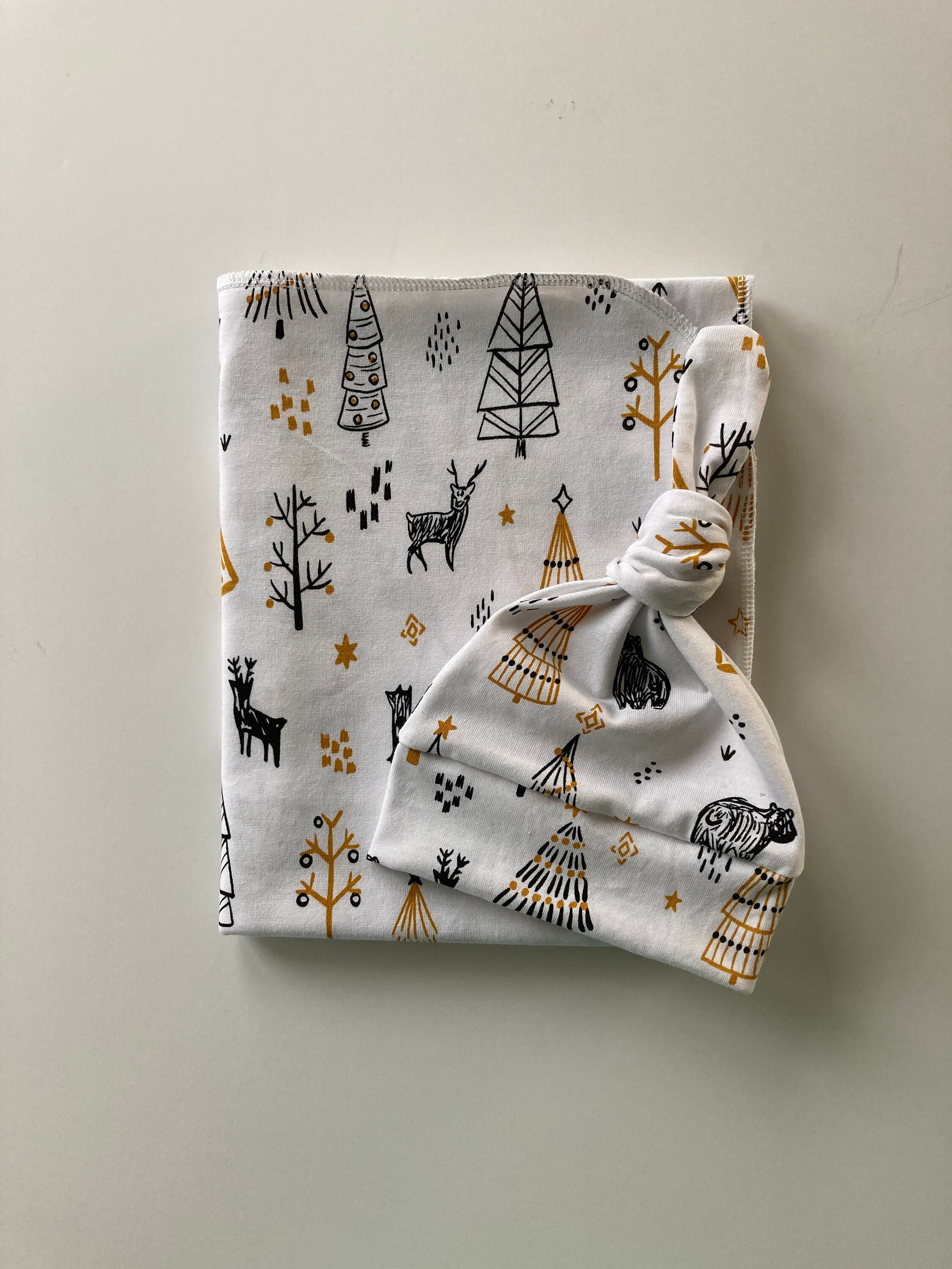 gender neutral swaddle sets