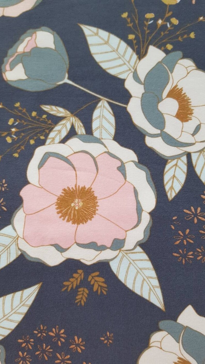 Newborn Girl Coming Home Set. Swaddle Blanket. Newborn Hat. Etsy