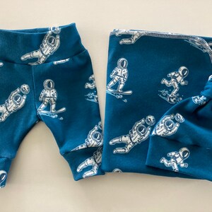 Astronaut Swaddle Decke & Neugeborenen Mütze Set. Neugeborenen Leggings. Astronaut Sport Swaddle Set. Raum. Neugeborenen Foto Requisite. Baby Shower Geschenk.