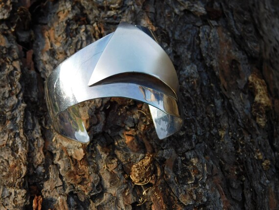 SUSAN CUMMINGS huge dimensional matte silver and … - image 4