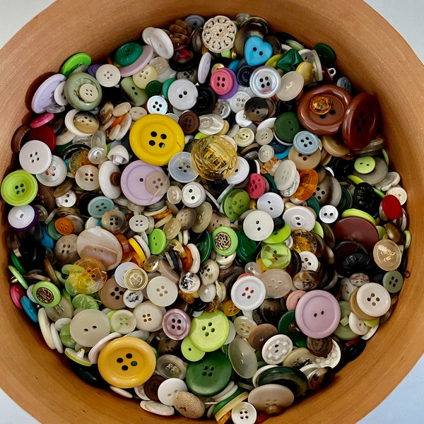 Assorted Buttons in Bulk - Small to Medium-large