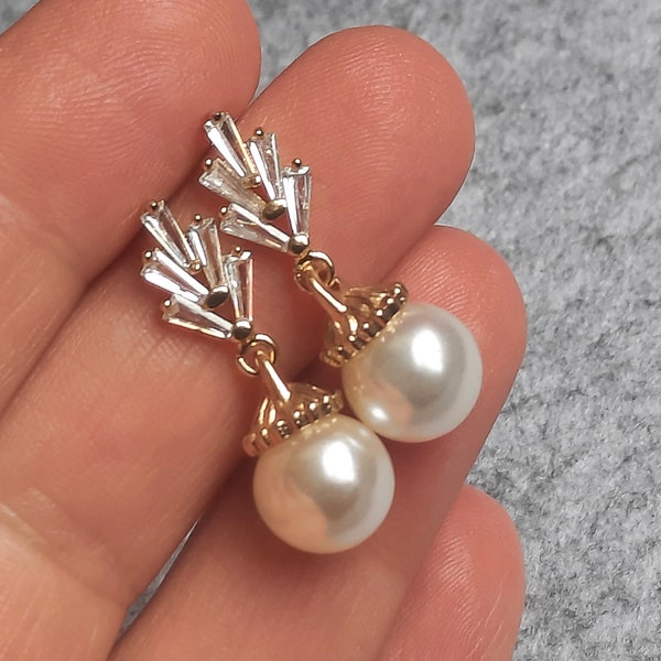 Pearl Stud Earrings. Art Deco Earrings. Gold Pearl Earrings. Pearl Studs. Wedding Earrings. Pearl Drop Earrings. Dangly Pearl Earrings