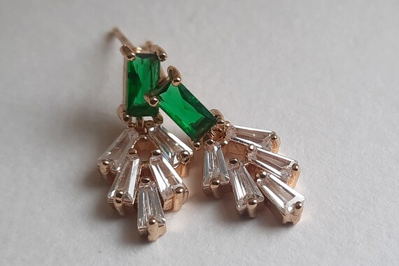 Emerald Green Art Deco Earrings. Art Deco Diamond Drop Earrings