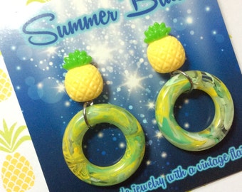 Pineapple Hoop Earrings With Tropical Green and Yellow Swirled / Marbled Vintage Lucite Hoops. MCM Pinup Tiki Pina Colada