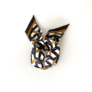 Tessa Silk Bracelet (Silk scarf, Handbag charm, Hair ribbon, mini tie, wristscarf)