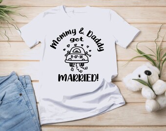 mommy and daddy are getting married shirt