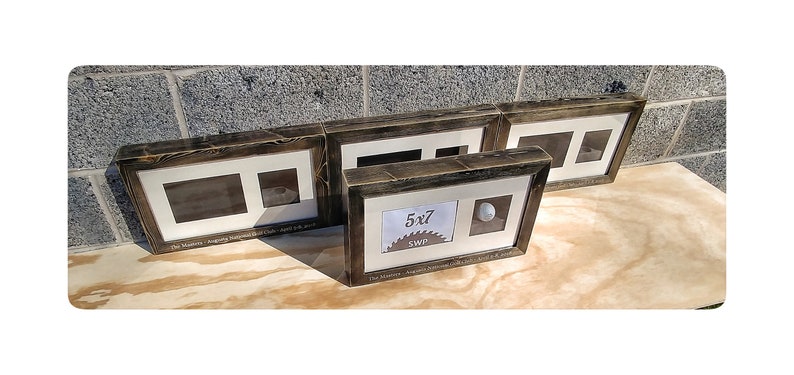 Cadre photo 3D pour médaille de marathon - Personnalisé et en bois écologique